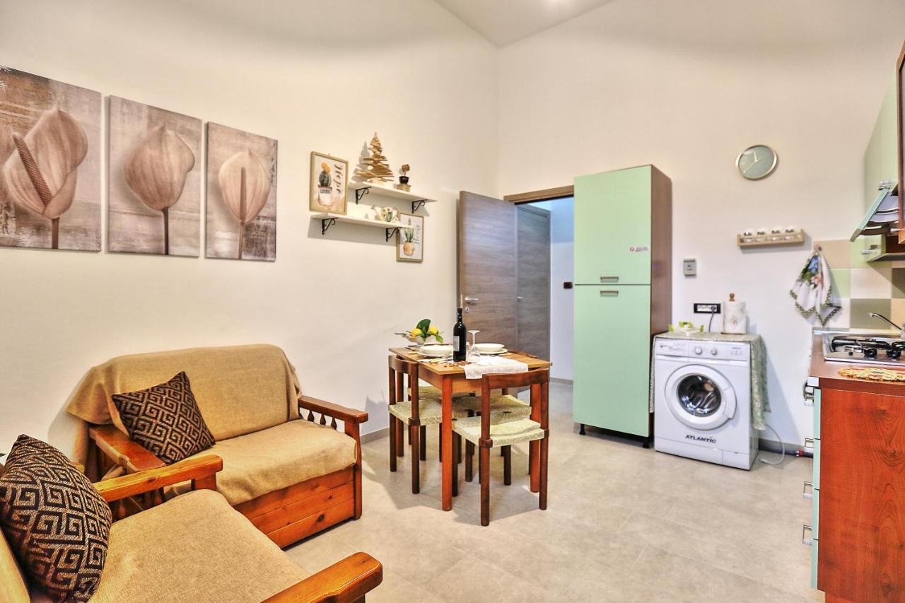 Casa Francesca Apartment Авола Екстериор снимка
